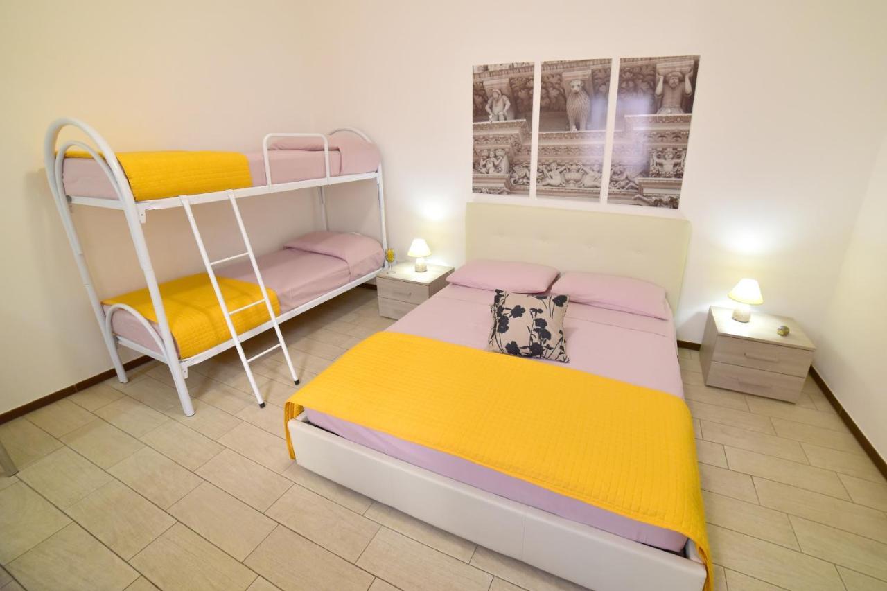 Case Vacanza Via Mozart Porto Cesareo Exterior foto