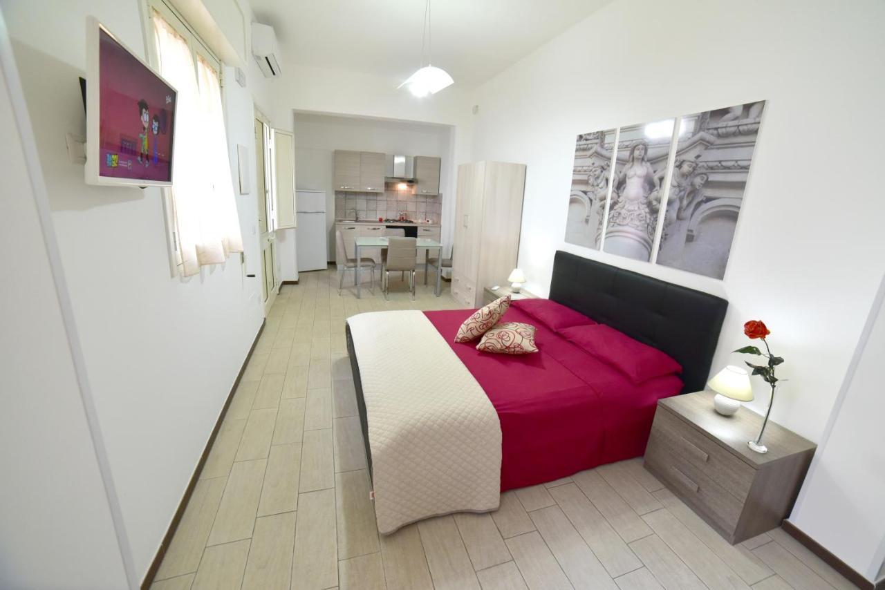 Case Vacanza Via Mozart Porto Cesareo Exterior foto